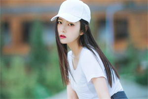 上海品茶工作室：# Fashion and Vitality： Young People's Spontaneous Performance at Night